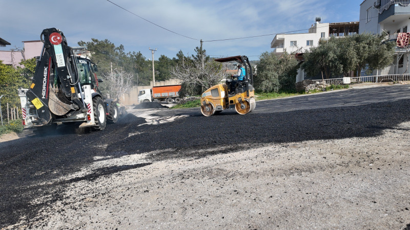 SİLİFKE BELEDİYESİ, KENTİN DÖRT BİR YANINDA ÇALIŞIYOR