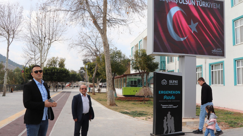 Sadık  Altunok, “Hizmete  Devam Ediyoruz”