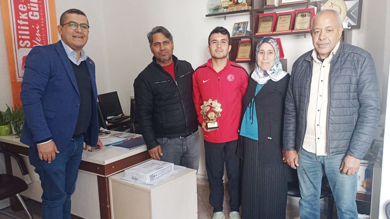 Türkiye Şampiyonu Sporcu Gazetemizi Ziyaret Etti